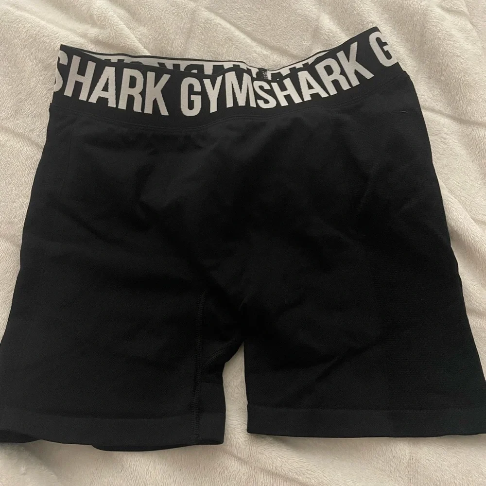 Gymshark shorts - Picture 1 of 2